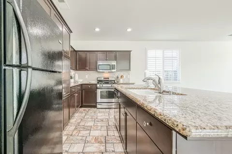 3985 Richmond Ave, Clovis, CA 93619 photo 7