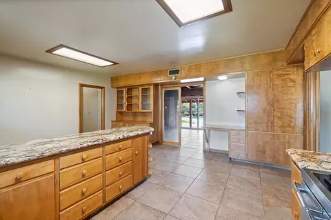 160 N Park Dr, Madera, CA 93637 photo 15