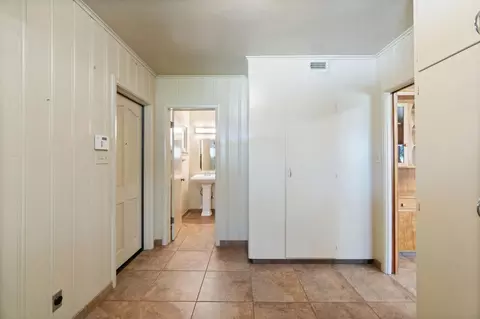 160 N Park Dr, Madera, CA 93637 photo 17