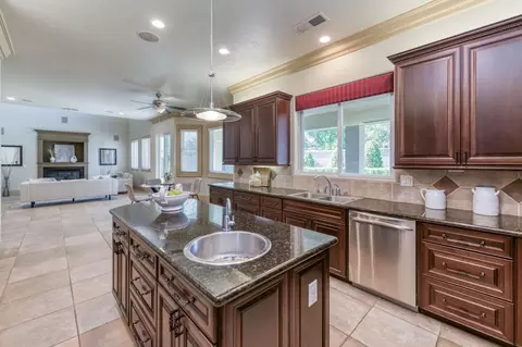 2241 Jordan Ave, Clovis, CA 93611 photo 23