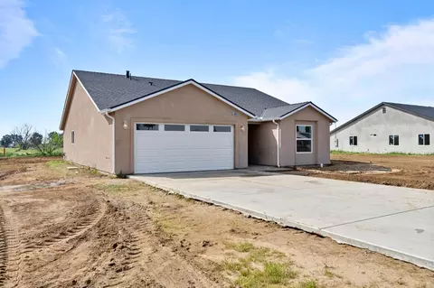25918 Tanforan Dr, Madera, CA 93638 photo 2