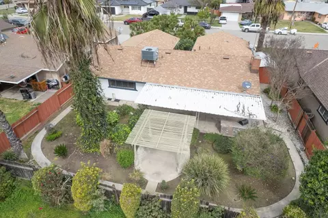 1345 Peach St, Selma, CA 93662 photo 8