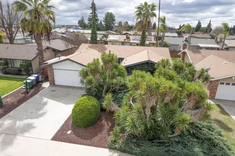 1345 Peach St, Selma, CA 93662 photo 2