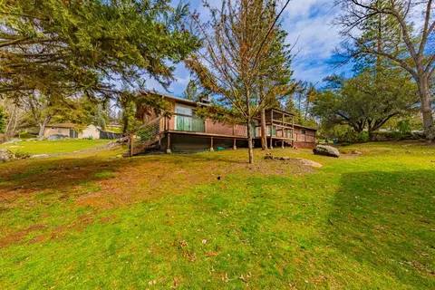 40276 Redbud Dr, Oakhurst, CA 93644 photo 2