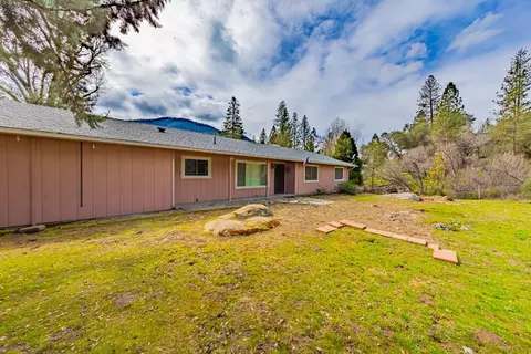40276 Redbud Dr, Oakhurst, CA 93644 photo 8