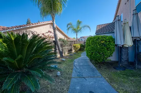 901 Maple St, Parlier, CA 93648 photo 53