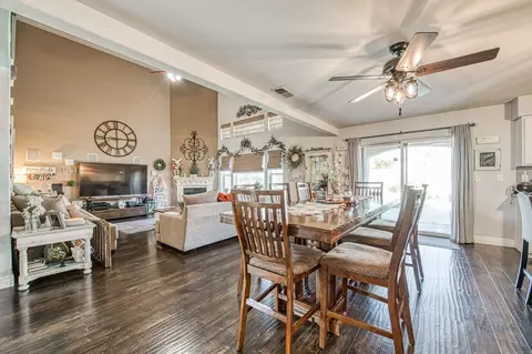 901 Maple St, Parlier, CA 93648 photo 14