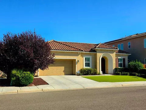 3835 Ramona Ave, Clovis, CA 93619 photo 2