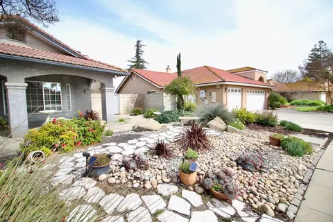 3077 Fairmont Ct, Madera, CA 93637 photo 3