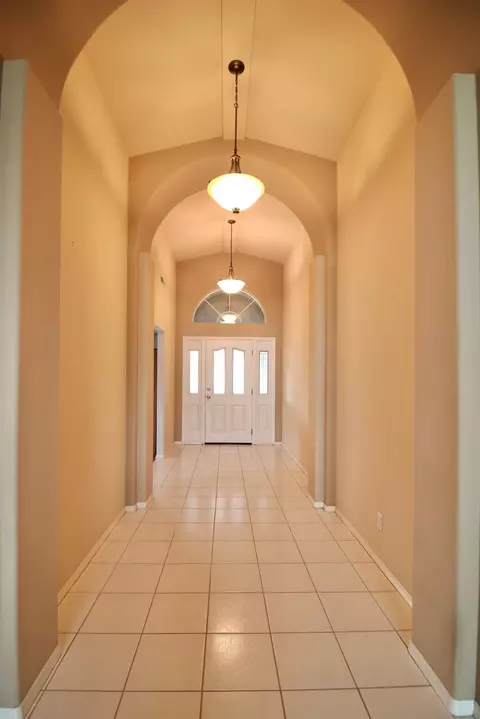 3077 Fairmont Ct, Madera, CA 93637 photo 6