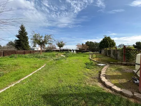 18149 Varden Dr, Madera, CA 93638 photo 34