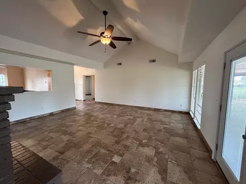 18149 Varden Dr, Madera, CA 93638 photo 13