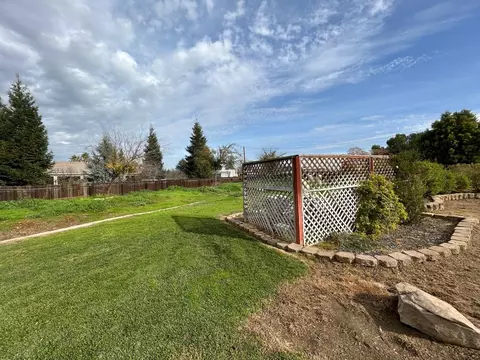 18149 Varden Dr, Madera, CA 93638 photo 35