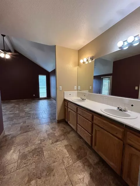 18149 Varden Dr, Madera, CA 93638 photo 25