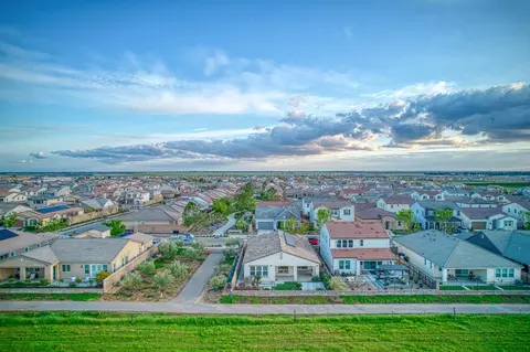 639 Overstone Ave, Madera, CA 93636 photo 64