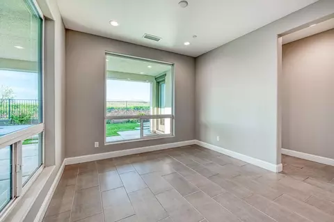 639 Overstone Ave, Madera, CA 93636 photo 32