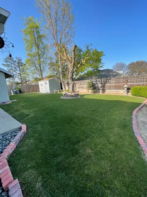 545 Walnut Ct, Kerman, CA 93630 photo 17