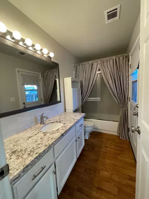 545 Walnut Ct, Kerman, CA 93630 photo 7
