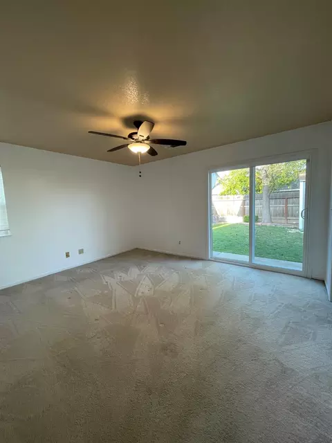 545 Walnut Ct, Kerman, CA 93630 photo 13