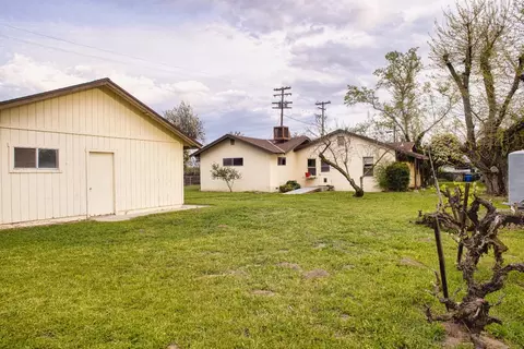 1171 Pecan, Madera, CA 93637 photo 7