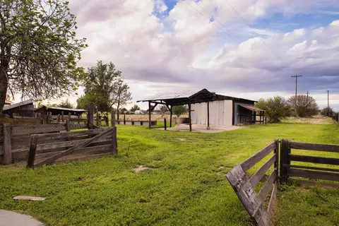 1171 Pecan, Madera, CA 93637 photo 5
