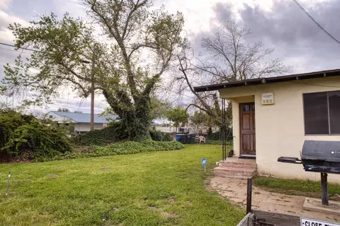 1171 Pecan, Madera, CA 93637 photo 2