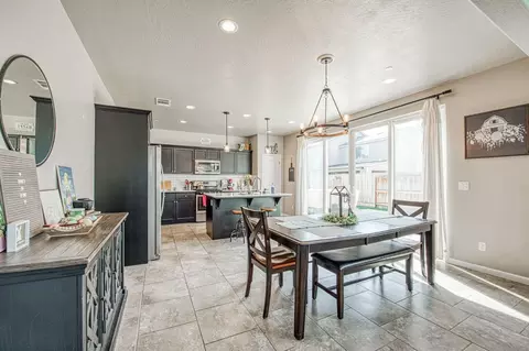 3822 Morris Ave, Clovis, CA 93619 photo 12