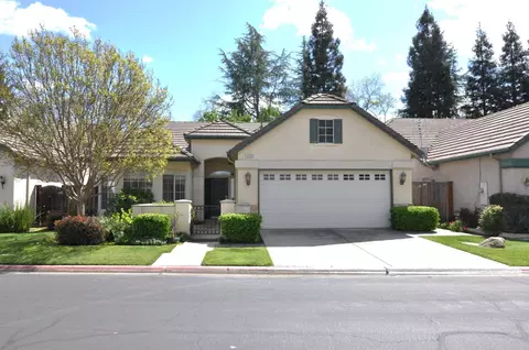 2370 Dawson Cove Ln, Clovis, CA 93611 photo 1