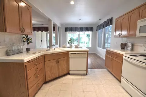 2370 Dawson Cove Ln, Clovis, CA 93611 photo 12