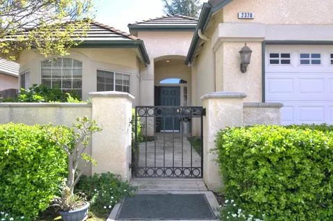 2370 Dawson Cove Ln, Clovis, CA 93611 photo 3