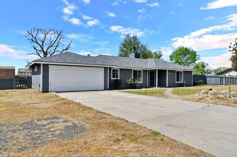 18138 Varden Dr, Madera, CA 93638 photo 1
