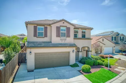 3520 Taylor Ln, Clovis, CA 93619 photo 2
