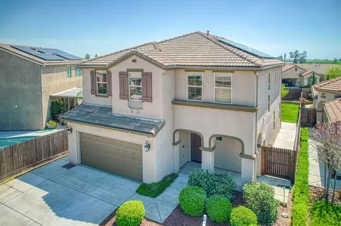 3520 Taylor Ln, Clovis, CA 93619 photo 4