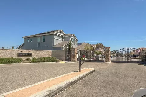 3520 Taylor Ln, Clovis, CA 93619 photo 11