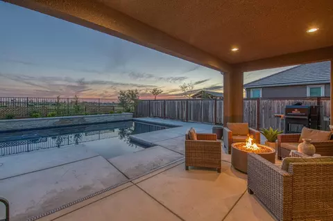 4506 Hillside Rd, Madera, CA 93636 photo 2