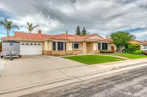 2367 Frederick Way, Madera, CA 93637 photo 2