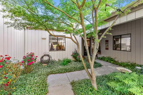 1715 Tollhouse Ln, Clovis, CA 93611 photo 2