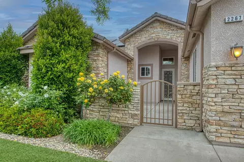 2267 Graybark Ave, Clovis, CA 93619 photo 4