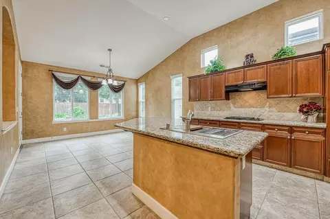 2267 Graybark Ave, Clovis, CA 93619 photo 17