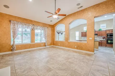 2267 Graybark Ave, Clovis, CA 93619 photo 15