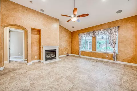 2267 Graybark Ave, Clovis, CA 93619 photo 12