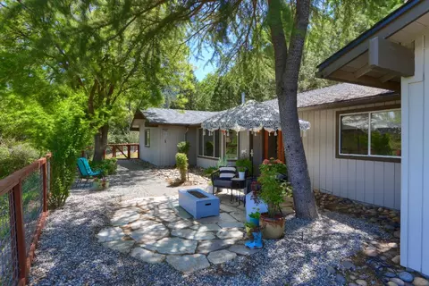 45792 Sutton Dr, Oakhurst, CA 93644 photo 5