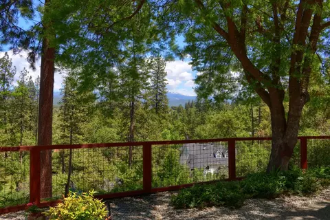 45792 Sutton Dr, Oakhurst, CA 93644 photo 9