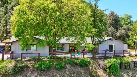 45792 Sutton Dr, Oakhurst, CA 93644 photo 1