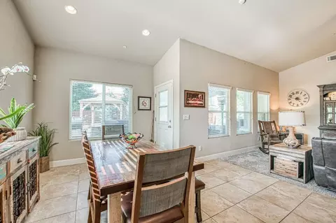 10850 Bernadine Ave, Clovis, CA 93619 photo 25