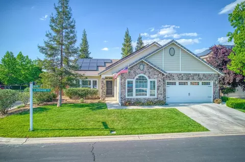 10850 Bernadine Ave, Clovis, CA 93619 photo 1