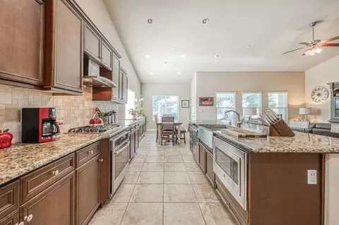 10850 Bernadine Ave, Clovis, CA 93619 photo 20