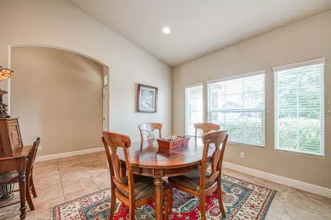 10850 Bernadine Ave, Clovis, CA 93619 photo 17