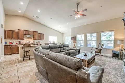 10850 Bernadine Ave, Clovis, CA 93619 photo 18