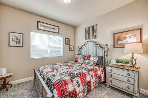 10850 Bernadine Ave, Clovis, CA 93619 photo 38